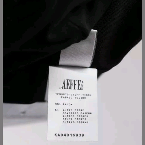 DESIGNER BLACK SLEEVELESS SCOOP NECK MINI DRESS 2 - Picture 4 of 5